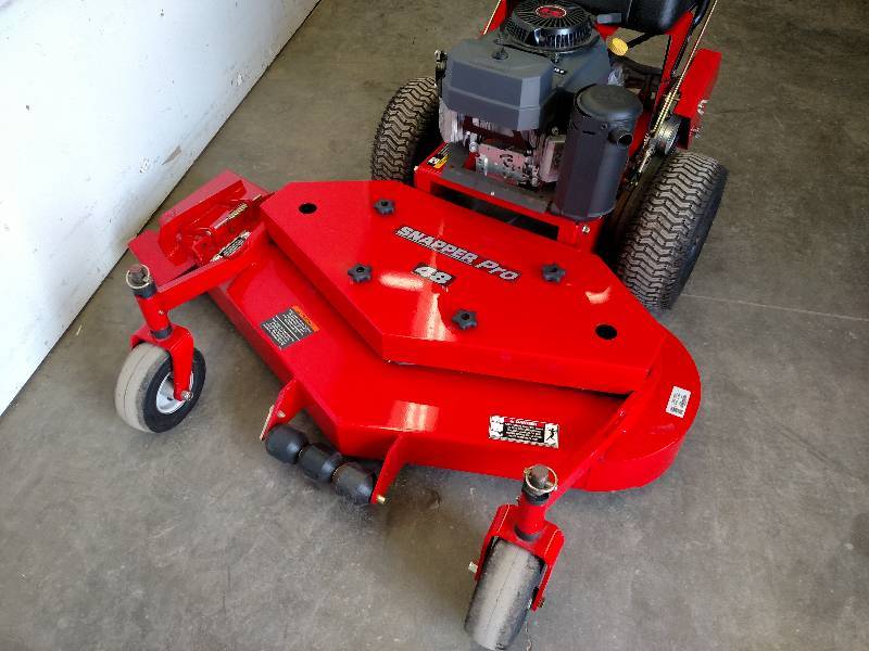 lot 5 image: Snapper Pro Express Commercial Walk...