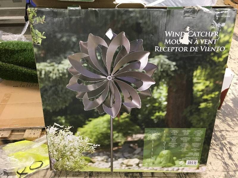 lot 579 image: STYLCRFT WIND CATCHER, RETAIL $48.99