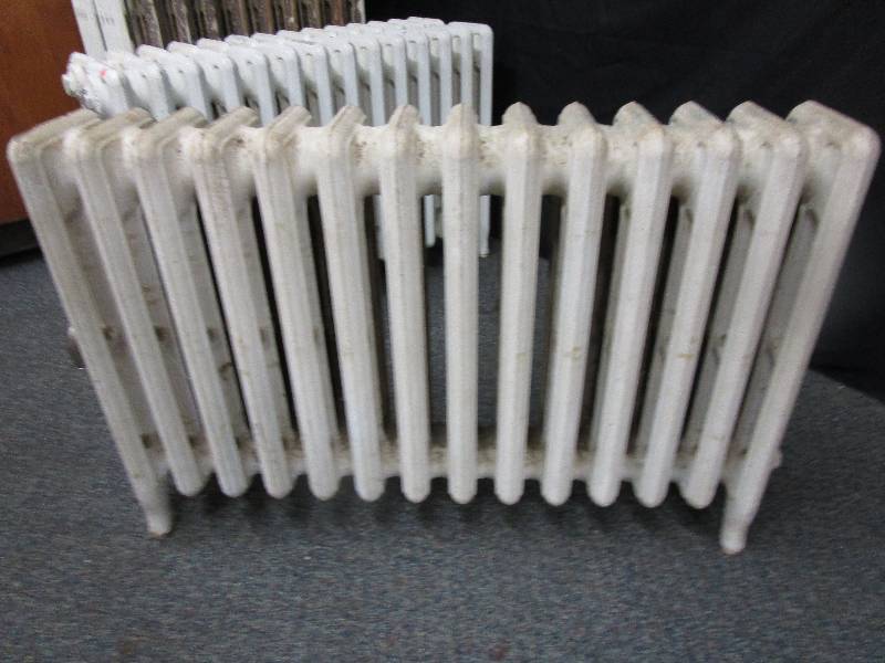 lot 5 image: Cast Iron Water Radiators 37 Wx 23 T x 6 12 D