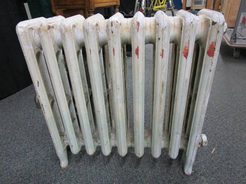 lot 12 image: Cast Iron Water Radiators 24 W x 22 12 H x 6 12 D