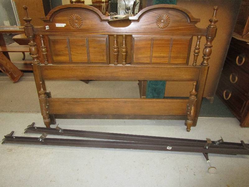 lot 22 image: Full Size Head and Foot Board with frame