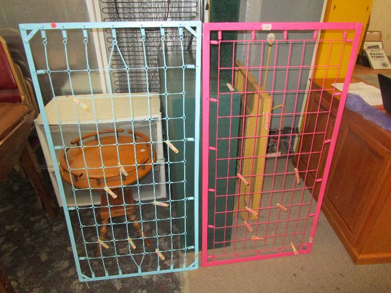 lot 60 image: 2 Metal old Springs used as note boards 50 x 26