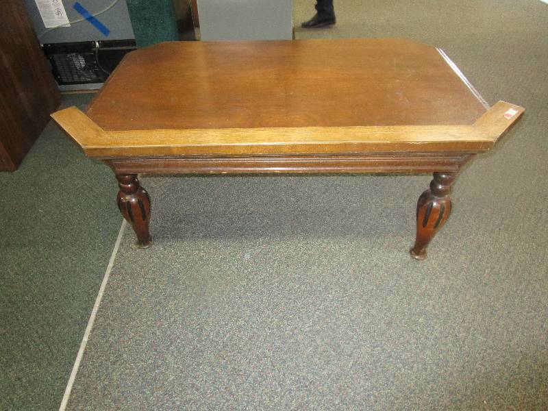 lot 71 image: Coffee Table