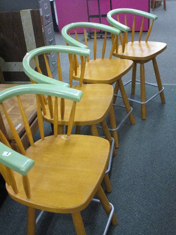 lot 74 image: 4 Barstools need a little Work