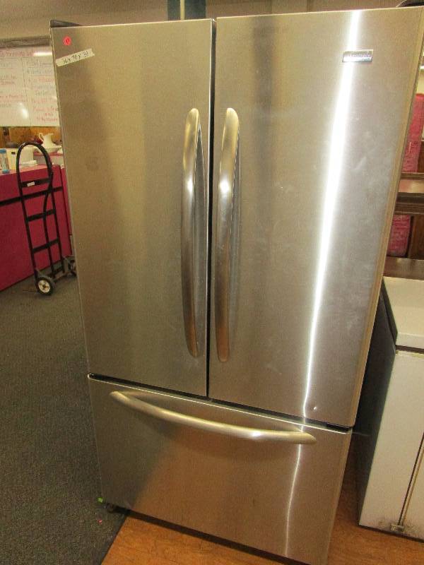 lot 97 image: Kenmore Elite Refrigerator Freezer, French Doors and Drawer Freezer on the Bottom. Tested and Works 36 x 70 x 31