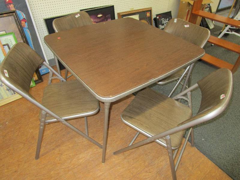 lot 98 image: 2 Folding Table and 4 Chairs