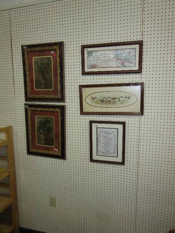 lot 99 image: 5 Pictures