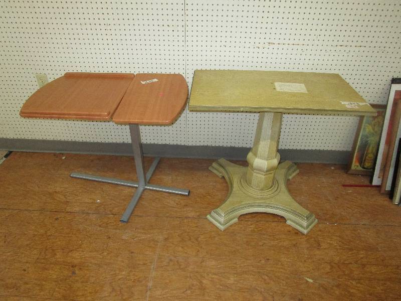 lot 104 image: 2 Tables