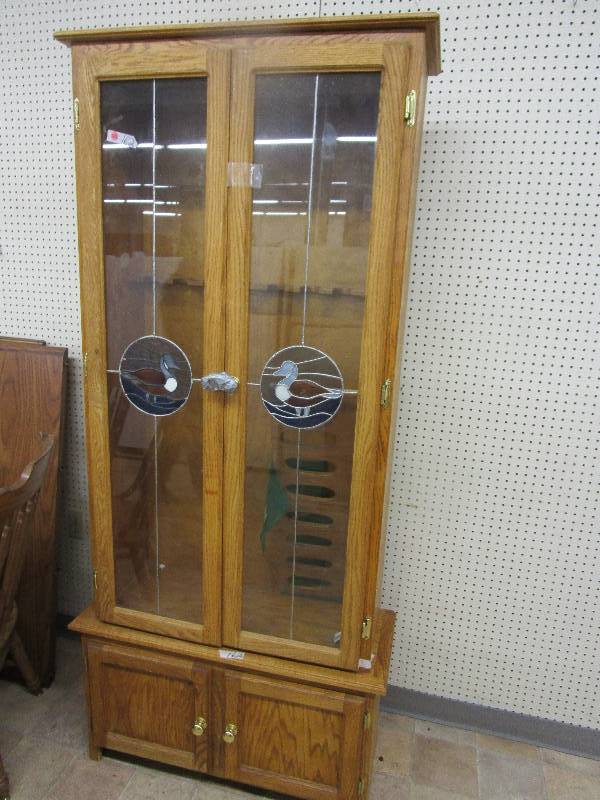 lot 105 image: Gun Cabinet 77 12 x 35 12 x 15