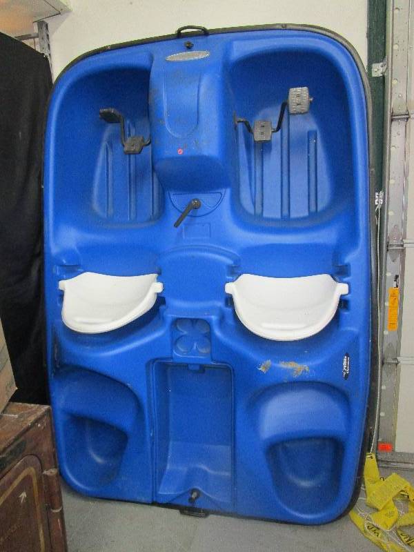 lot 107 image: Pelica Monaco paddle boat wadj seats