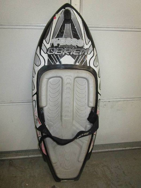 lot 114 image: Obrian Knee board