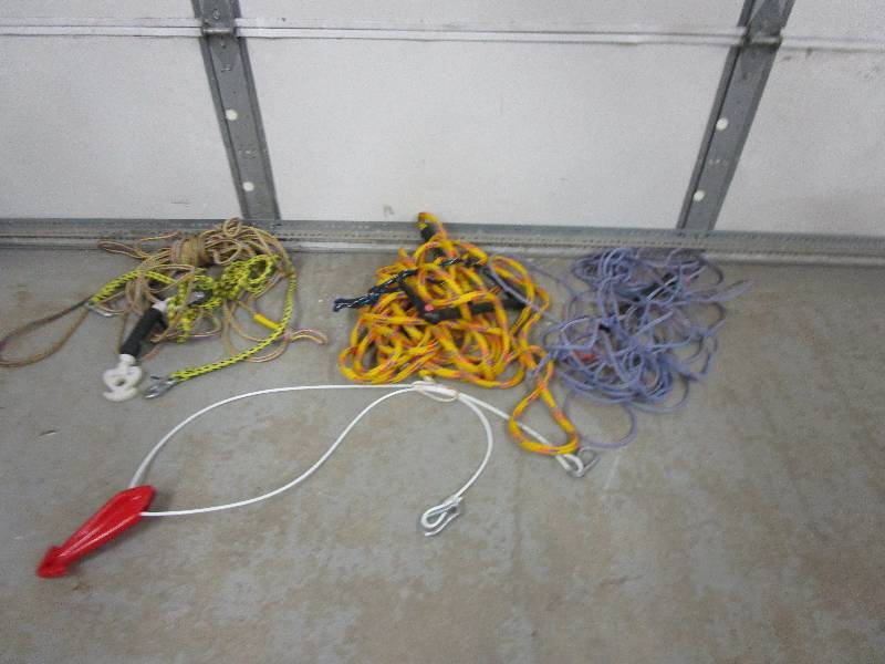 lot 117 image: Ski and Tube Ropes