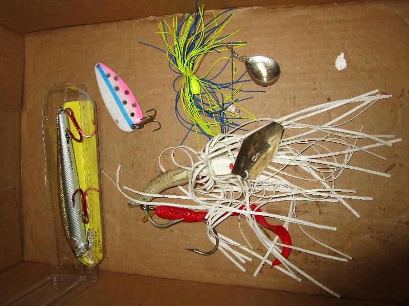 lot 134 image: Fishing lures