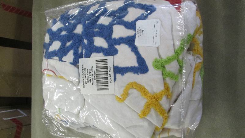 Summer Garden King Chenille Bedspre...