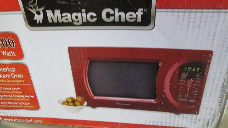 0.9 cu ft Magic Chef Red Microwave ...