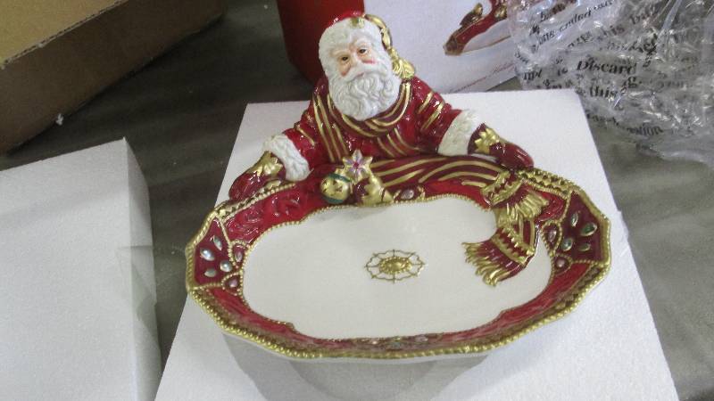 Fitz & Floyd Santa Server...