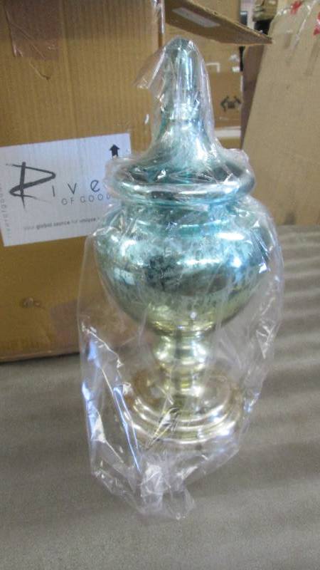 Glass Urn Type Dcor Piece Retail ...