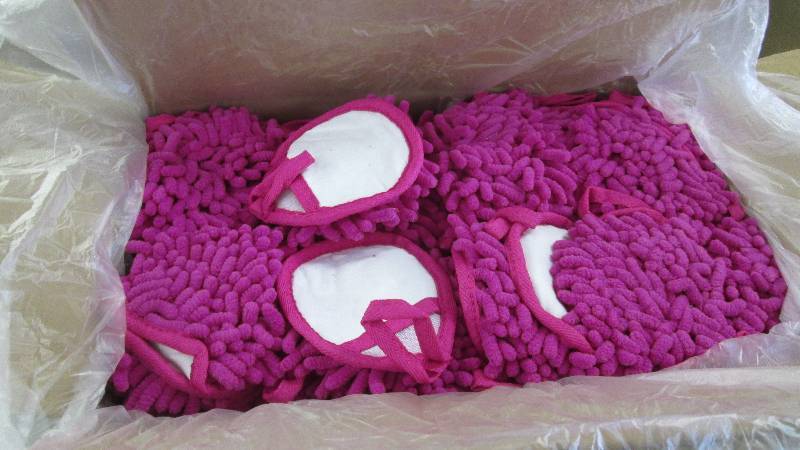 Case of 200 Pink Fuzzy Finger Finge...