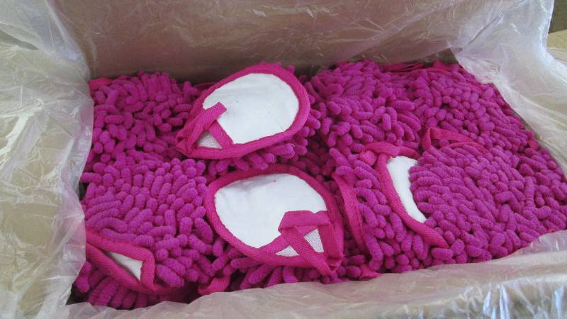 Case of 200 Pink Fuzzy Finger Finge...