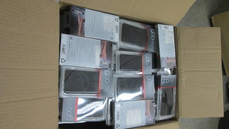 Box of Gooey Iphone 6s & 6splus Han...