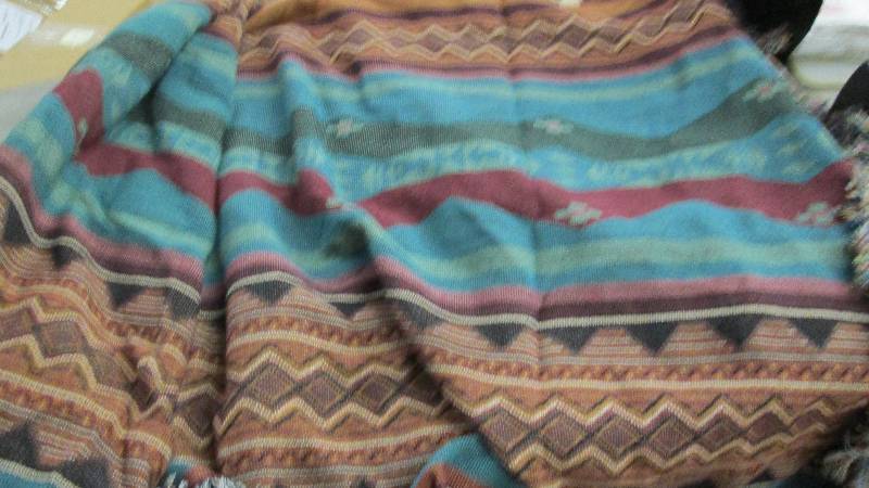 Large Patterned Throw Blanket Queen...