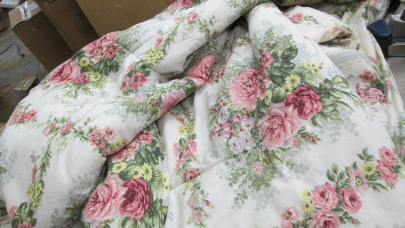 Cottage Rose Comforter Set,Full  op...