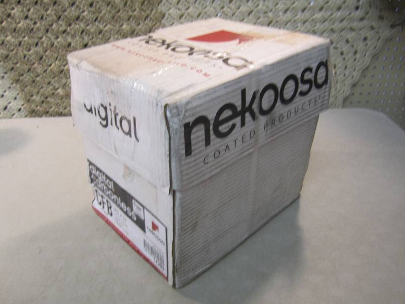 lot 20 image: Case of 2500 Sheets PrinterCopy Pa...