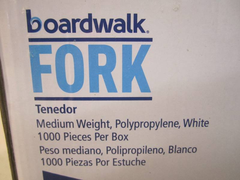 lot 27 image: Case of 1000 Plastic Forks  CS...