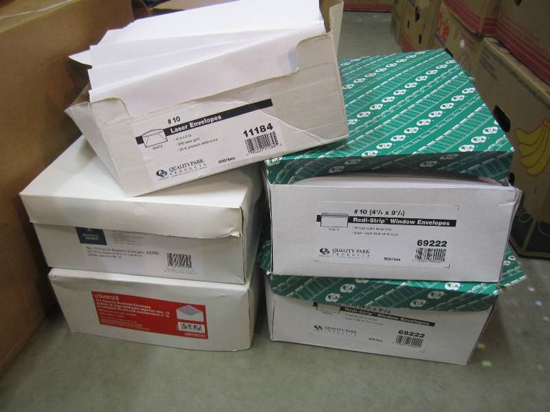 lot 28 image: Lot of Approx 2500 Misc #10 Busines...