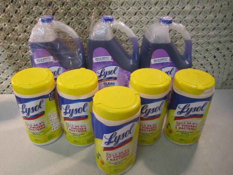 lot 32 image: Mix Lot of Lysol Cleaners 3 Multi-S...
