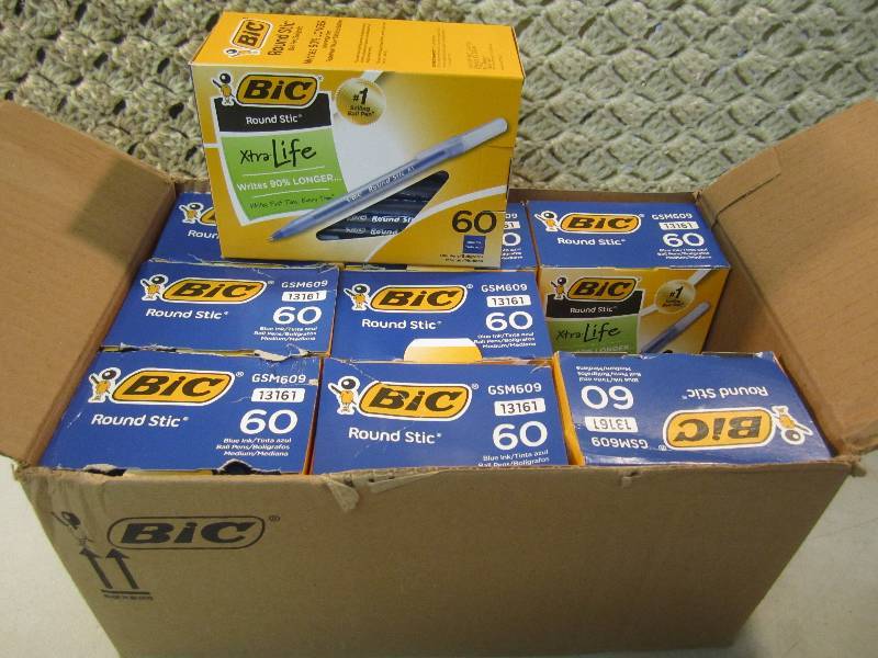 lot 35 image: Case of 540 Bic Ball Point Ink Pens...