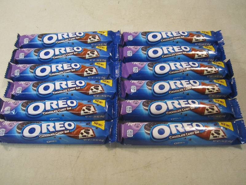lot 56 image: Lot of 12 Oreo Chocolate Candy Bars...