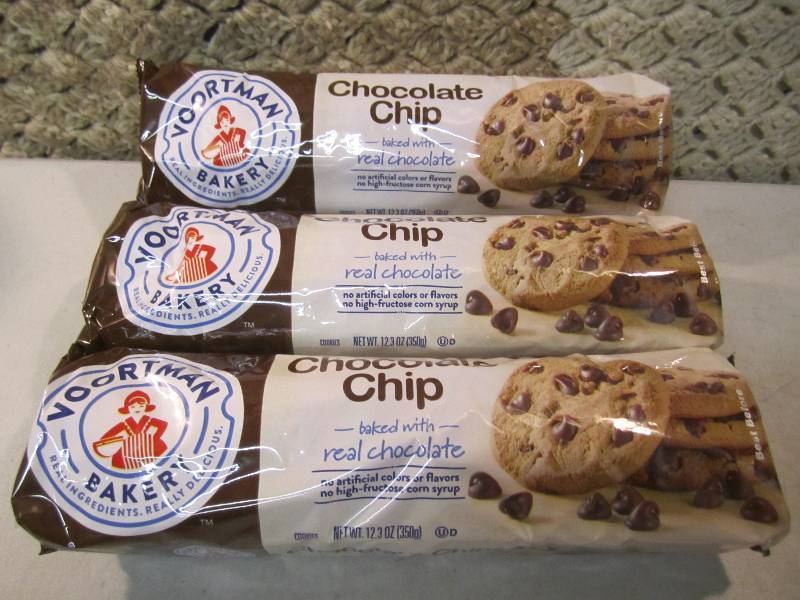 lot 73 image: Lot of 3 Packs of Chocolate Chip Co...