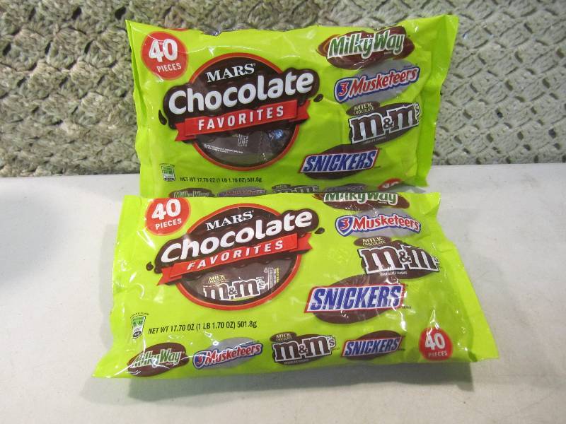 lot 121 image: 2 Big Bags of Mixed Candy Best by F...