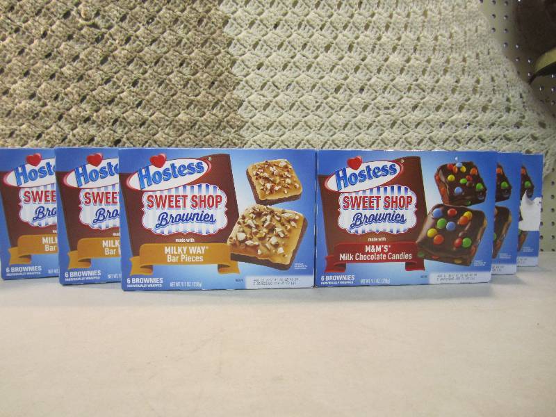 lot 141 image: Mix Lot of 6 Boxes Hostess Sweet Sh...