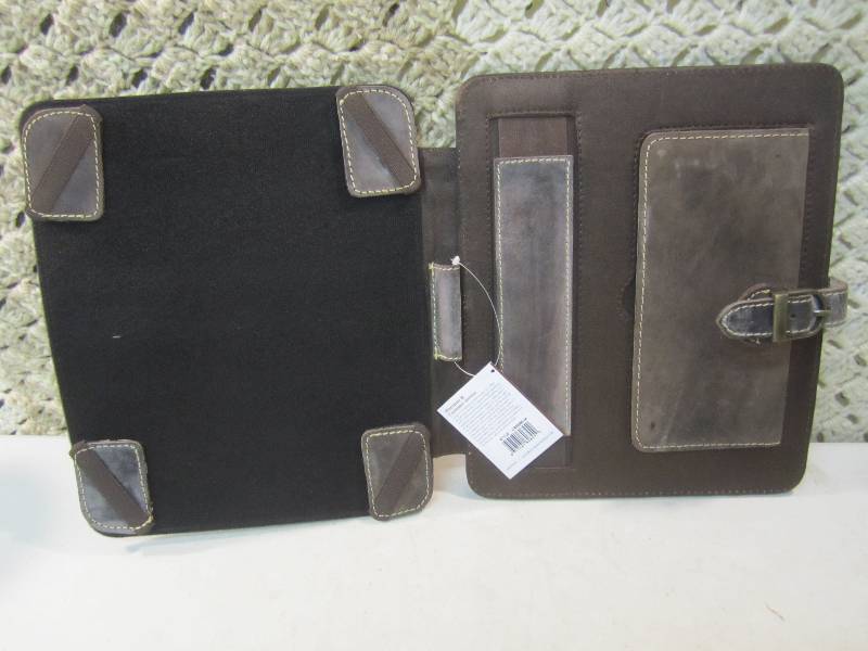 lot 216 image: Canyon Outback Leather Bear Canyon ...