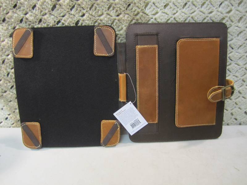 lot 218 image: Canyon Outback Leather Bear Canyon ...