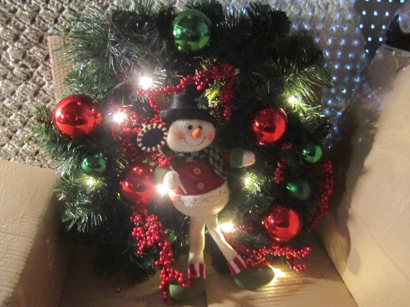 lot 243 image: 21 Light Up Snowman Wreath New in ...