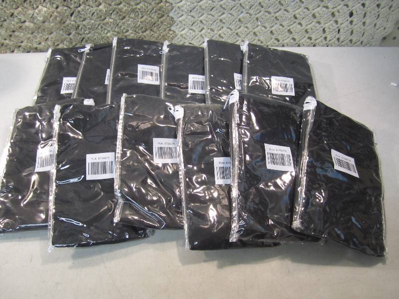 lot 255 image: Lot of 12 Black 54 x 18 Valnces I...