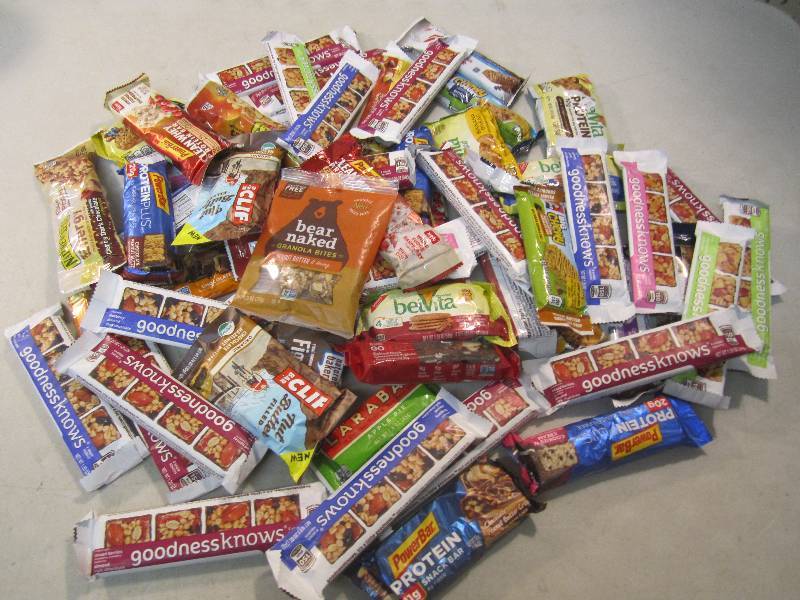 lot 263 image: Lot of Misc Granola Bar Snacks Best...