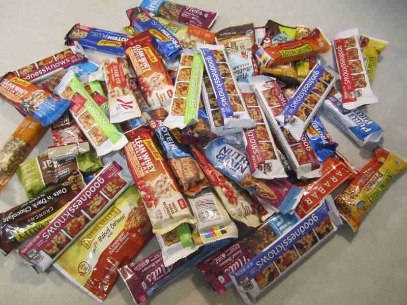 lot 269 image: Lot of Misc Granola Bar Snacks Best...
