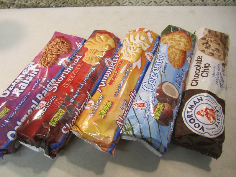 lot 286 image: Lot of 5 Packs of Misc Cookies Choc...