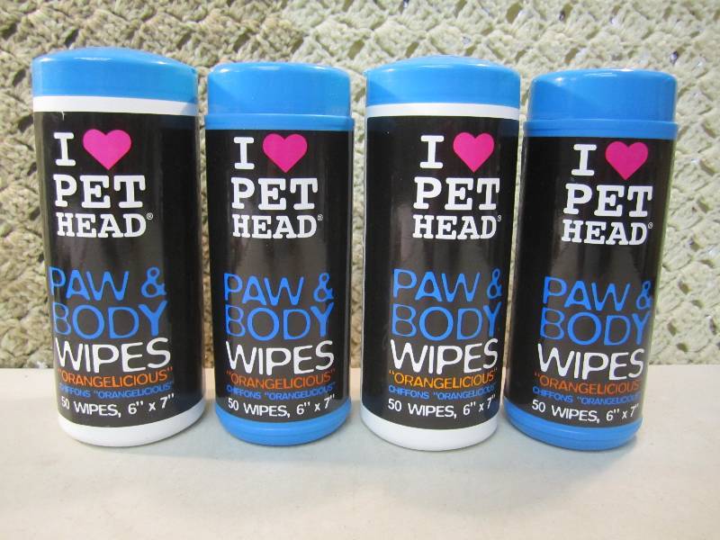 lot 297 image: Lot of 4 Pet Paw & Body Wipes  G-1...