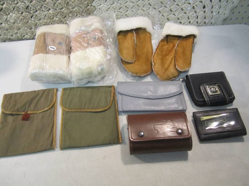 lot 298 image: Mixed Lot of Leather Mittens Wallet...