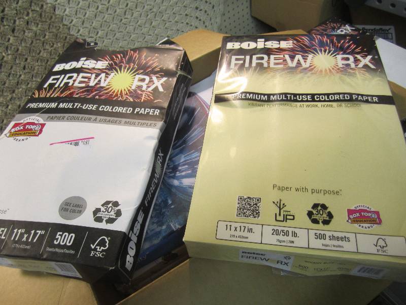 lot 305 image: Lot of 7 Reams 11 x 17 Multi-Use ...