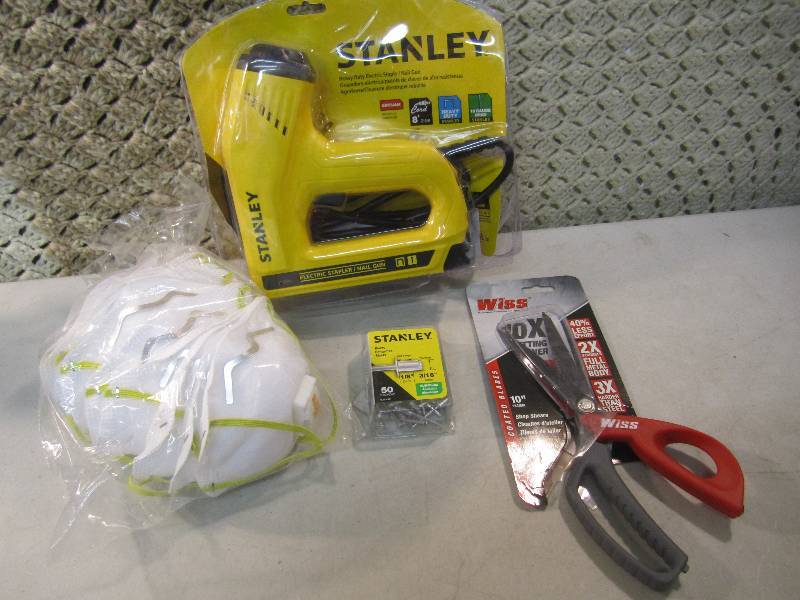 lot 316 image: Mix Lot Stanley Electric Stapler an...