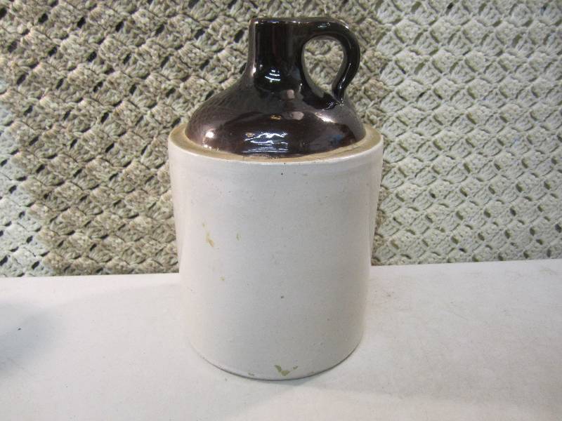 Vintage Stoneware Jug 7 x 11.5 ta...