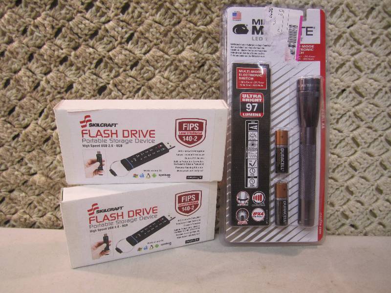 Lot of 2 Flash Drives and an LED Mi...