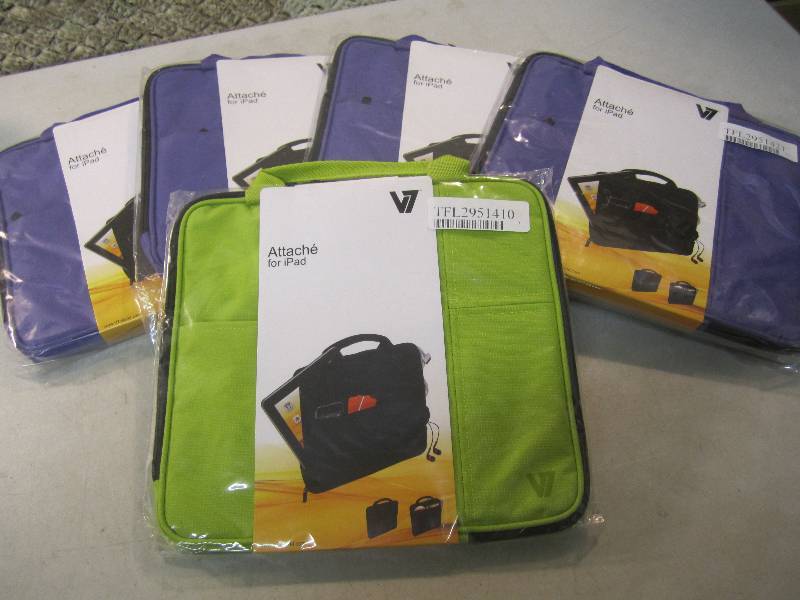 Lot of 5 V7 Slim Attache Carrying C...