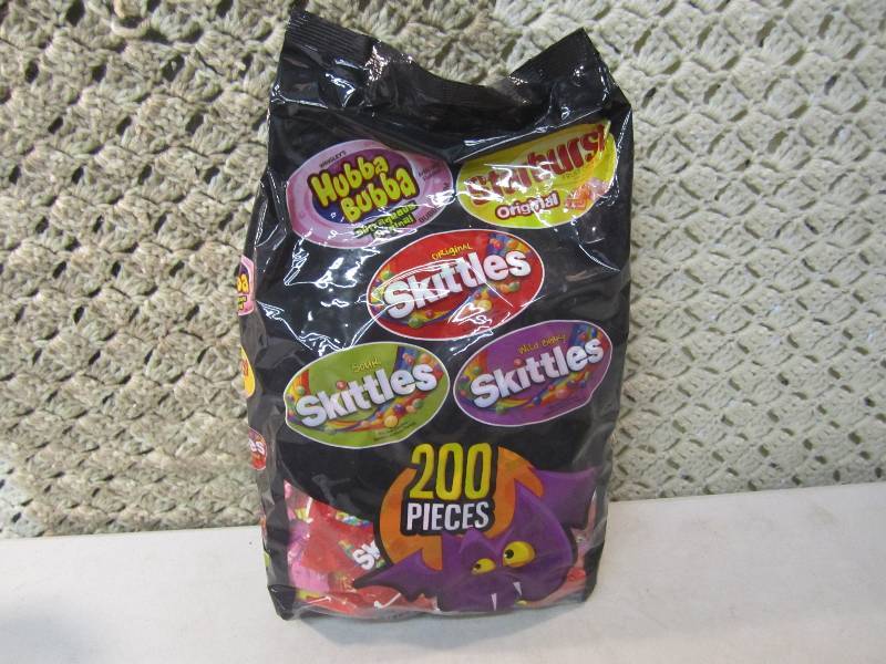 Large Bag of Mixed Candy 200 Pieces...